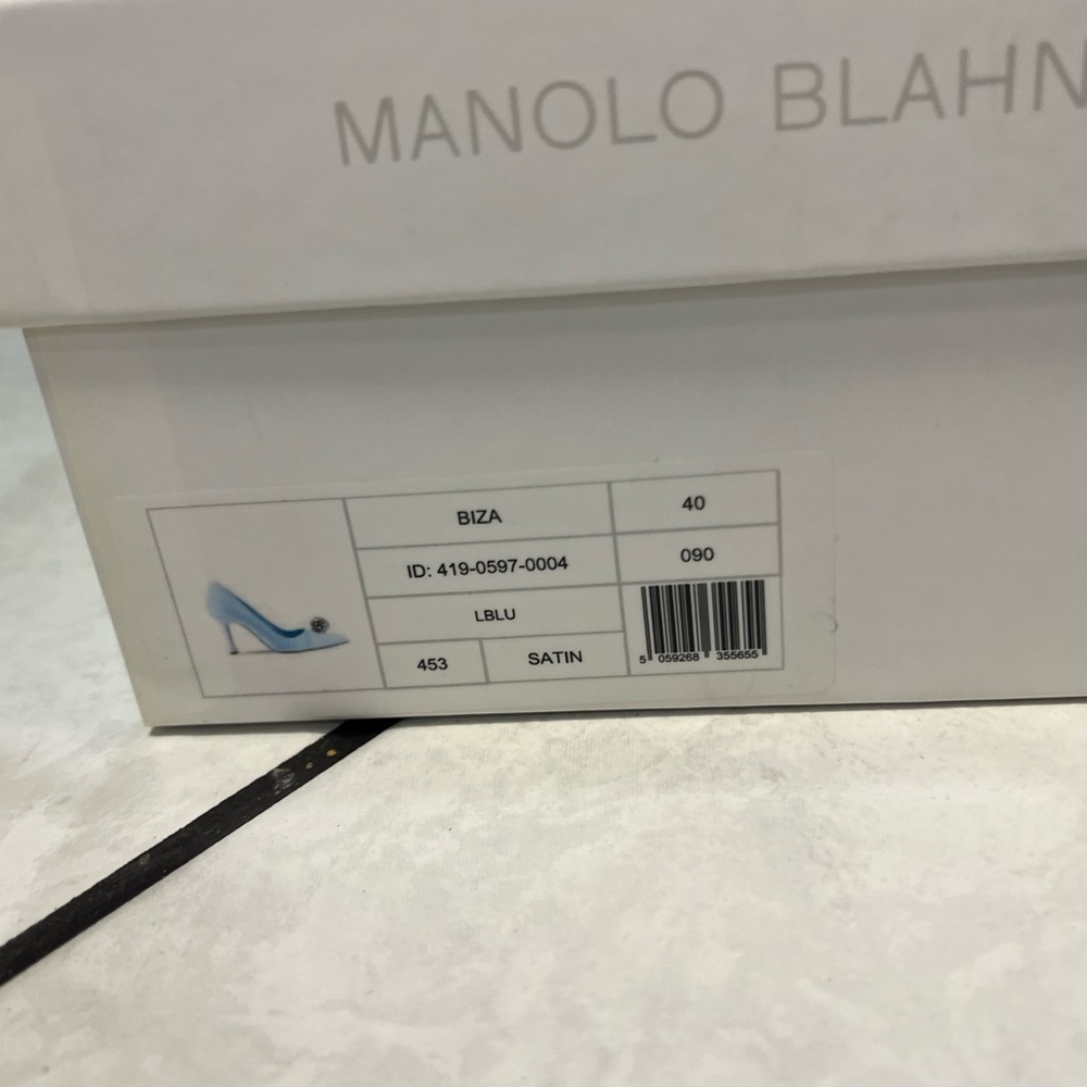NEW Sky blue Manolo Blahniks - Picture 8 of 10